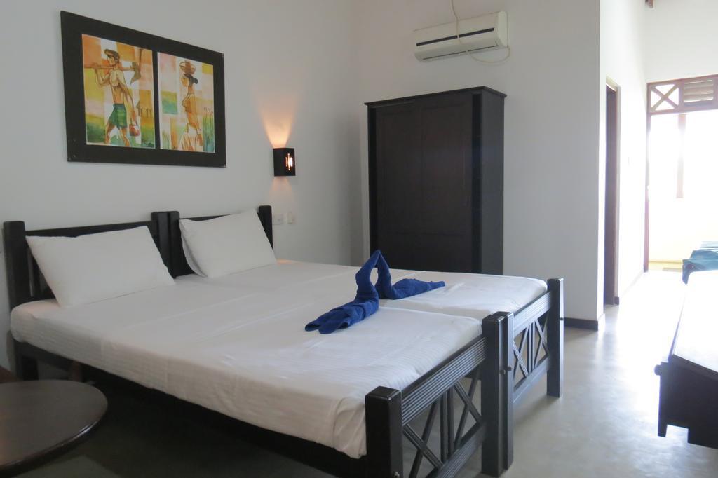 Scandinavia Hotel Hikkaduwa Chambre photo