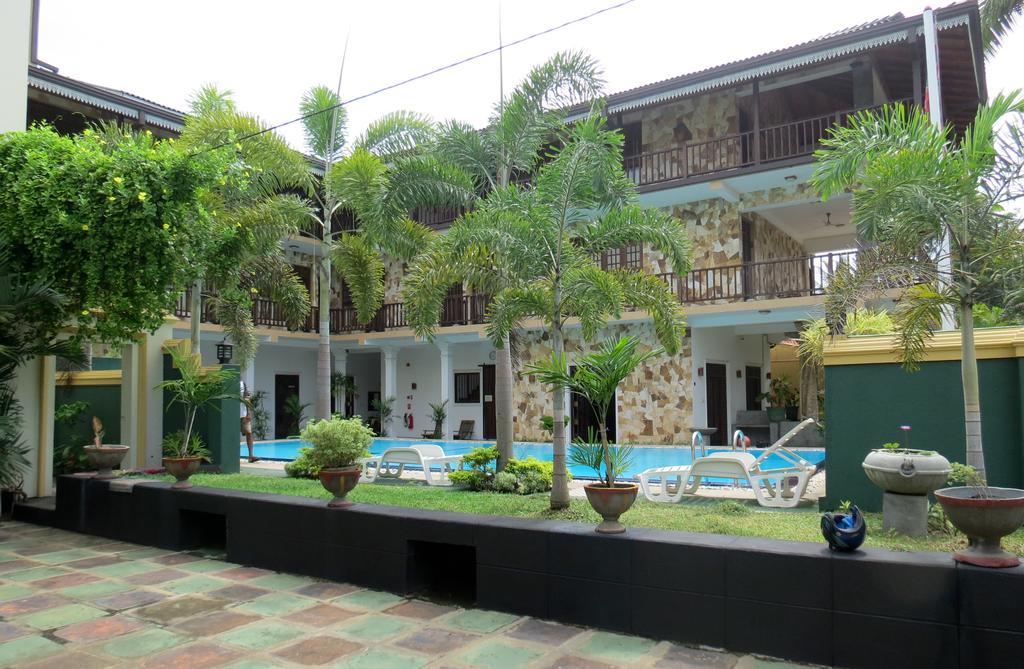 Scandinavia Hotel Hikkaduwa Extérieur photo