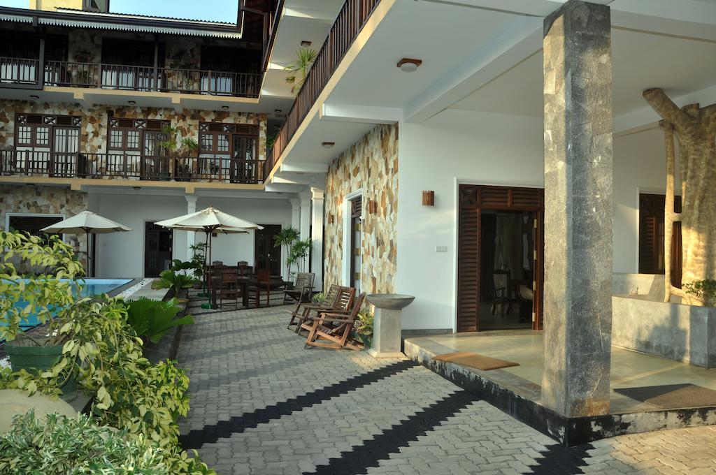 Scandinavia Hotel Hikkaduwa Extérieur photo