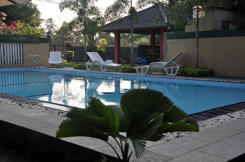 Scandinavia Hotel Hikkaduwa Extérieur photo