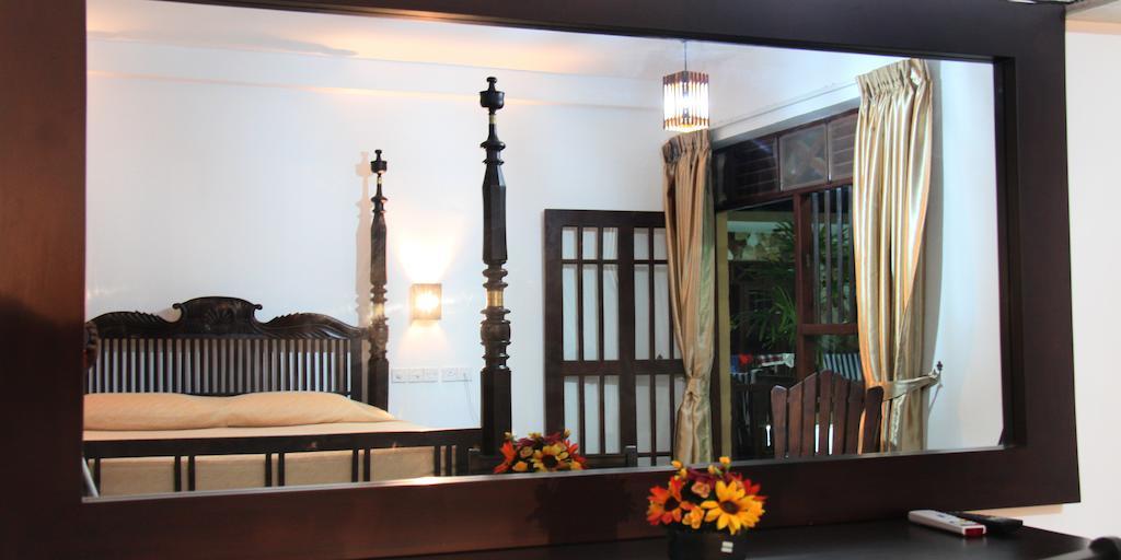 Scandinavia Hotel Hikkaduwa Extérieur photo