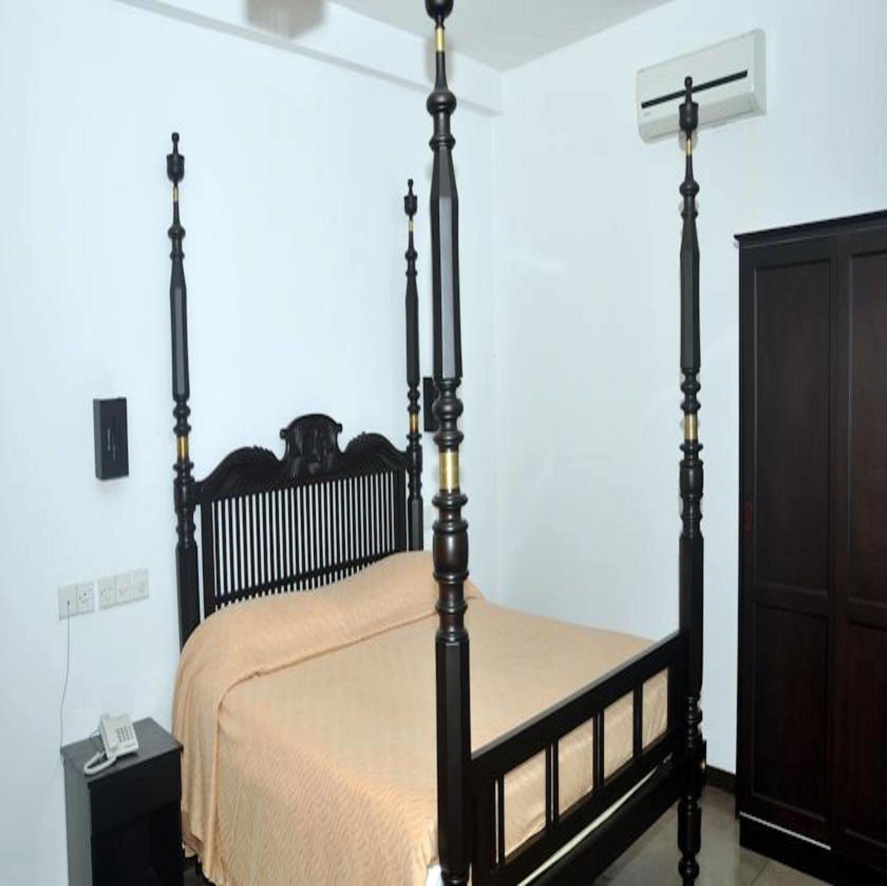 Scandinavia Hotel Hikkaduwa Extérieur photo
