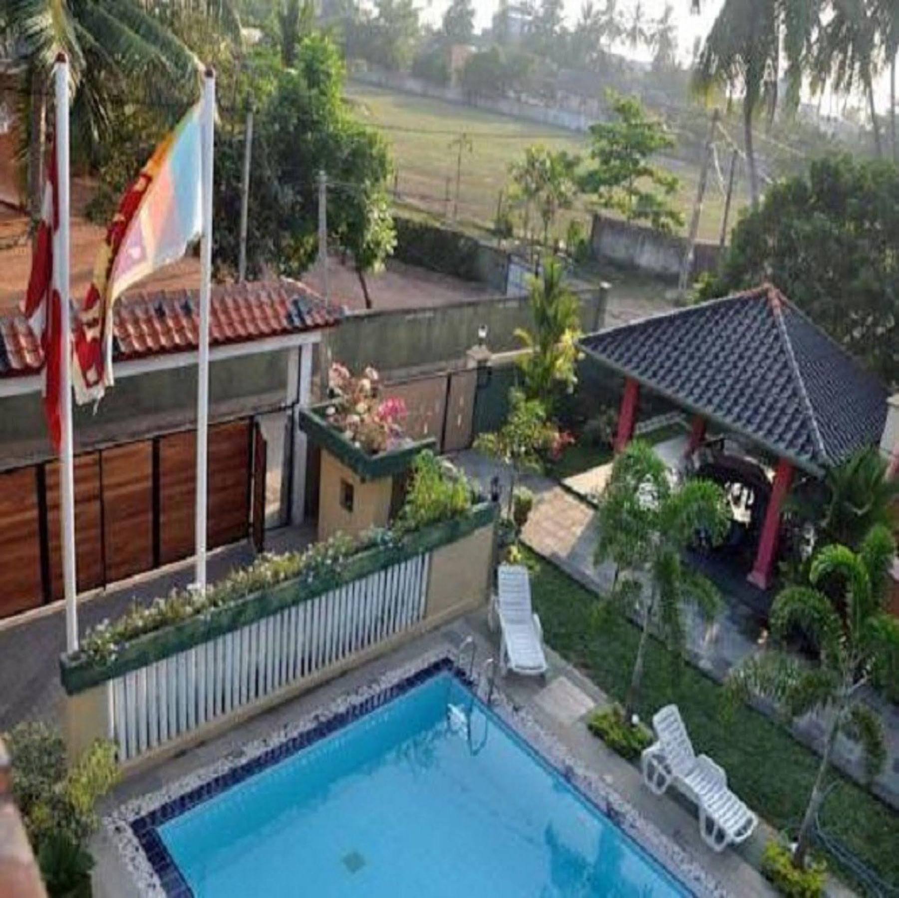 Scandinavia Hotel Hikkaduwa Extérieur photo